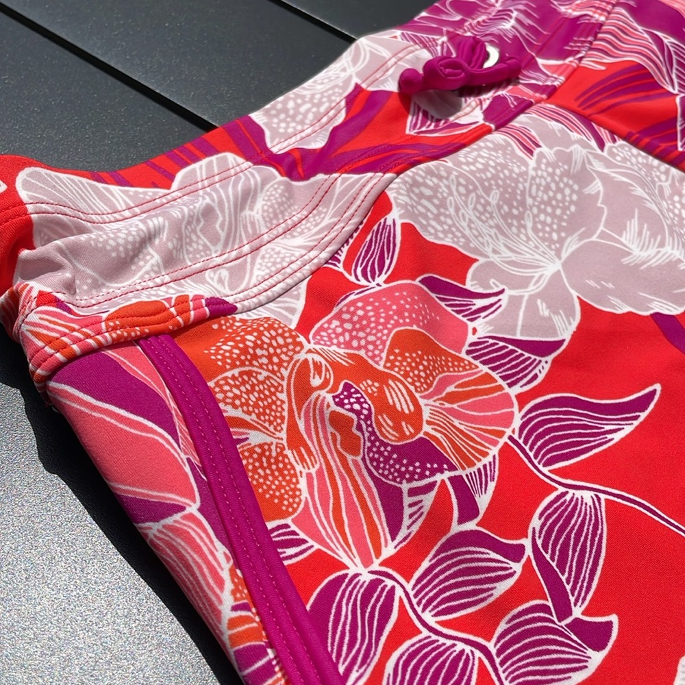 Athleta Surge Swim Shorts - Picture 4 of 13